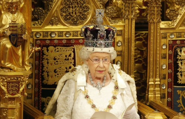 48%英國人認為女王現在應該退位？被梅根攻擊後女王已失去民心？-圖4
