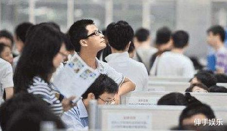 考试|将推行“聘任制”公务员,公务员涨薪有望,但坏消息也随之而来