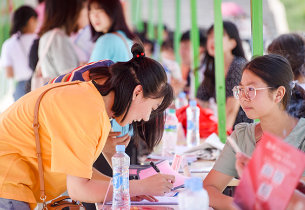 郑州|学生面试被拒，面试官：我们要的是北大本科，不缺北大研究生学历