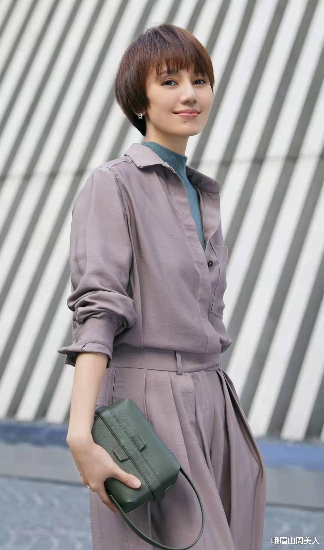 峨眉山周美人|?夏天穿阔腿裤，该怎么搭上衣？看袁泉亲身示范，优雅减龄超洋气