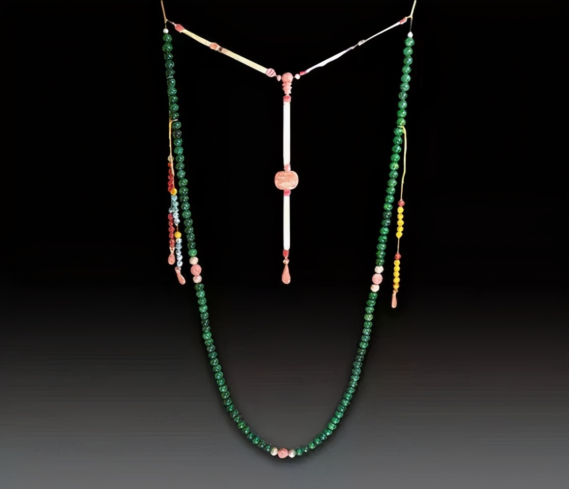 玉雕|大自然创造了翡翠 中国人成就了翡翠