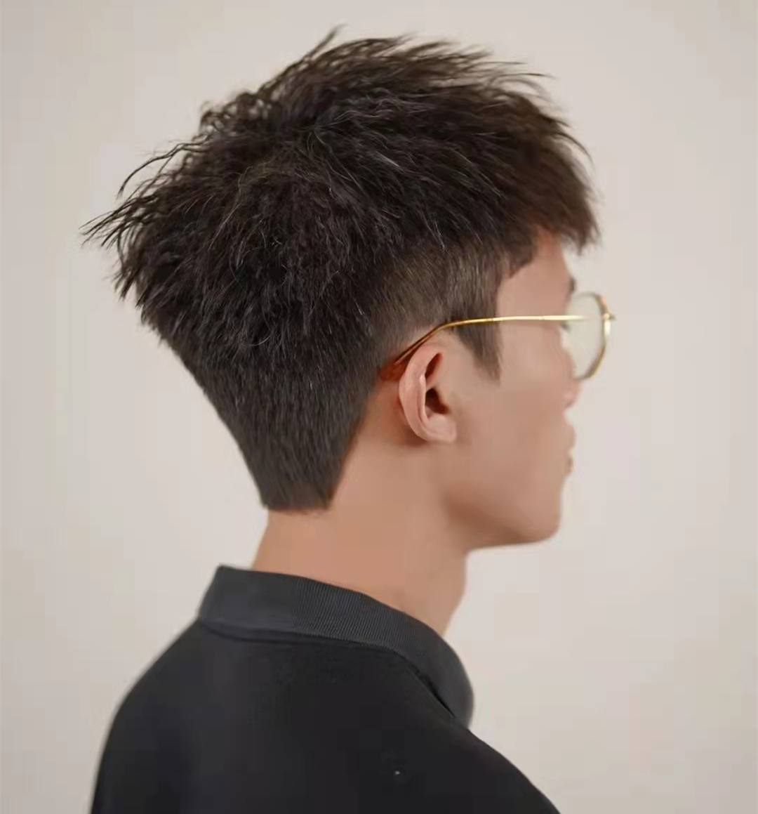 发型 换来换去还是这几种发型养眼，小帅哥大叔都适合，精干更有男人味