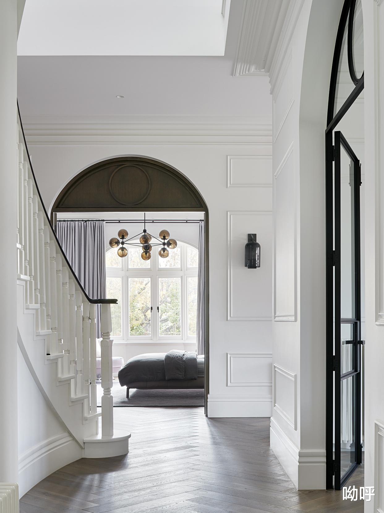 澳大利亚这栋公寓设计,简单的曲线反而更高级