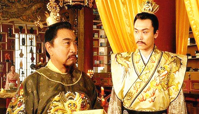 社会E站 常言道：“子不言父过，女不道母奸”，父母做得不对，子女该说吗