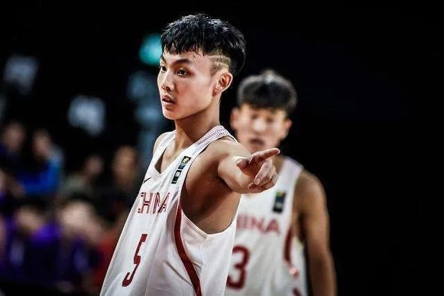 徐杰|中國籃協(xié)公布名單，徐杰身高劣勢，為何能夠碾壓眾人？