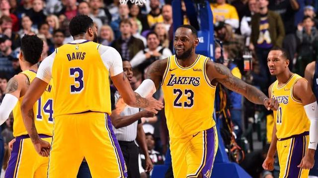 |NBA场均8分8板8助攻8抢断，能当球队核心么，值不值顶薪？