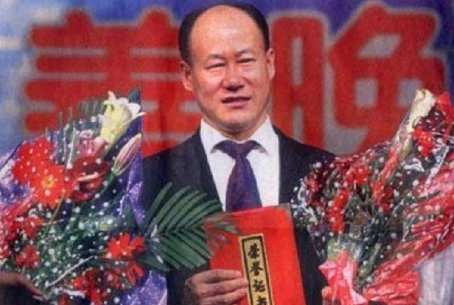 赵本山|“蚁力神”创始人王奉友：花一亿邀赵本山代言，让百万人倾家荡产