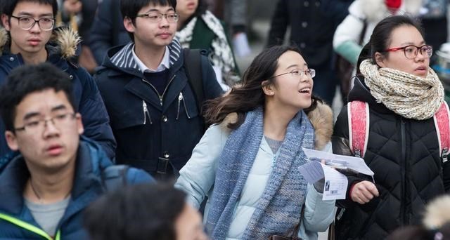 大学|为何企业更偏爱招应届生？名企HR给出4点理由，第2点往届生不具备