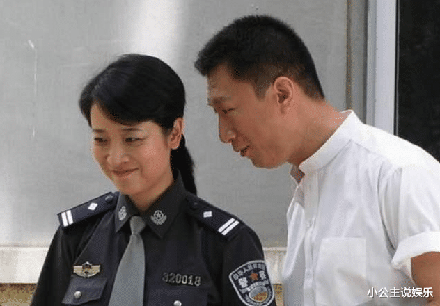 陈小艺|52岁陈小艺晚节难保？多次被曝约会小鲜肉，和丈夫分居11年不离婚