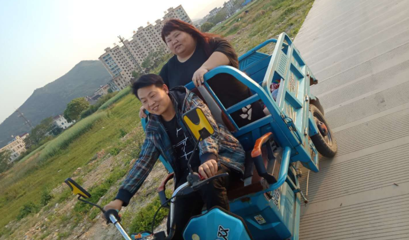 校花|从校花变成胖妹，陈皖枝被丈夫喂到323斤，现在两人咋样了？