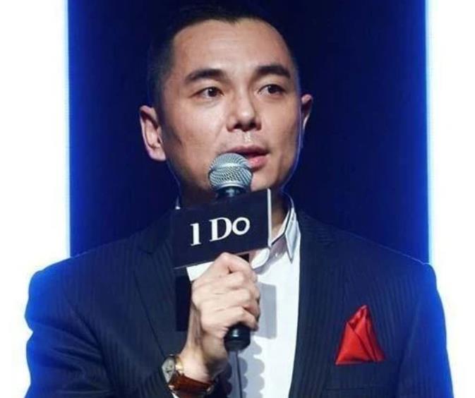 李厚霖|李湘前夫李厚霖罕见现身，长胖不少，如今身家30亿，娶得乒坛一姐