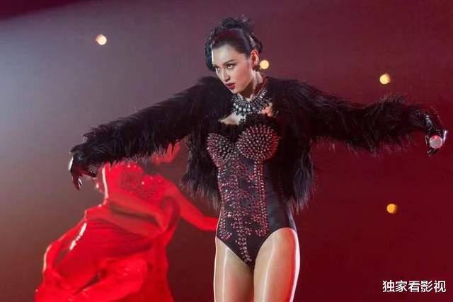 王丹妮|17岁获模特大赛冠军，25岁成单亲妈妈，新人王丹妮演梅艳芳被认可