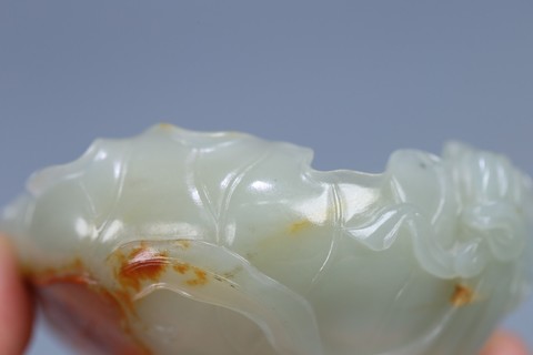 |老和田玉荷叶洗、籽料荷叶洗