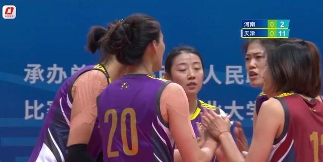 天津女排|朱婷休戰(zhàn)！局面一邊倒！天津女排3-0完勝河南女排，李盈瑩發(fā)球牛