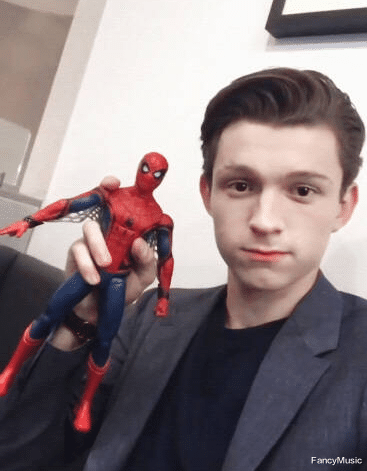 汤姆·赫兰德|荷兰弟片酬超低，不如内地小花，真是苦命打工人