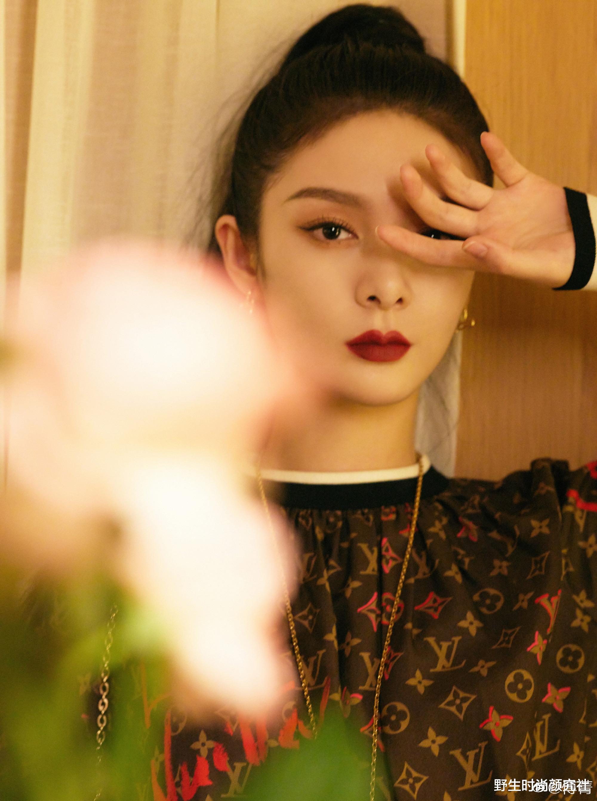 傅菁|“女二脸”的时代，就从她开始吧！