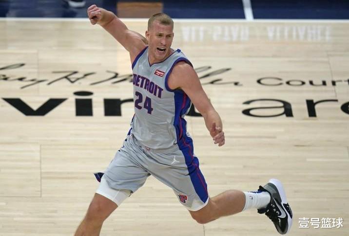 篮网队|开始了!三球队疯抢篮网报销球员,格里芬有望和前队友重聚