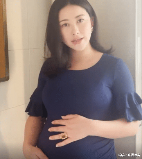 朱珠|被誉为中国第一美女,与法拉利总裁谈恋爱,朱珠到底靠的是什么?