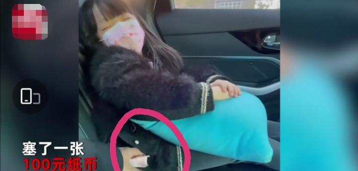 泪目,郑州司机带6岁女儿跑网约车,男乘客一个举动迎来网友怒赞!