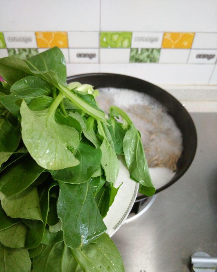 胆固醇|减肥也能吃的青菜蛋丝荞麦面，低脂低卡还饱腹，汤鲜味美好吃极了