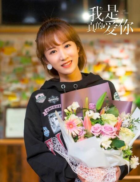 穿衣搭配|《正青春》后又一部同题材剧来袭，刘涛主演，两大女配更让人期待