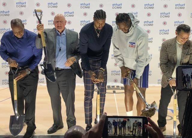 嘟小薯|快船新球馆开工，小卡出席奠基仪式，富豪老板鲍尔默挑衅湖人球迷