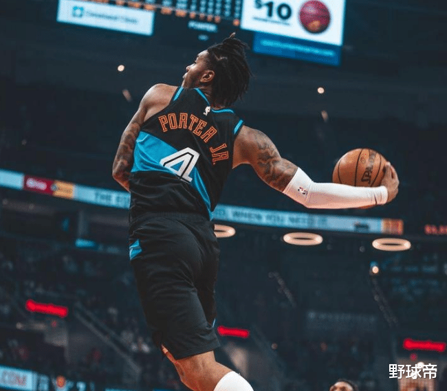 火箭队|二轮签单换建队核心？这交易太绝了！23场打破75年神迹！他才20岁