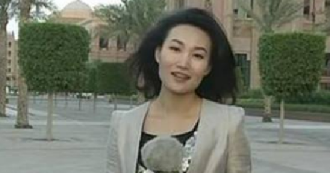 李梓萌|知名央视主播李梓萌，戴假发主持13年，知道她摘下头套长啥样吗？