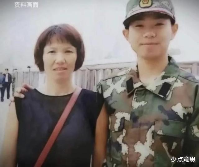 少点意思 河南儿护母事件重审,当庭发问:看着母亲被打,我该怎么做才对?