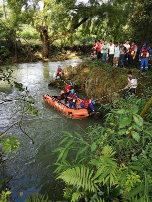 中国网教育 失联6天！广西桂林一小学老师上班途中被洪水冲走