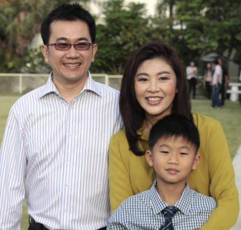 李昕言温度空间|泰国前美女总理英拉,54岁寄居他国,名义上未婚的她怎么样了?