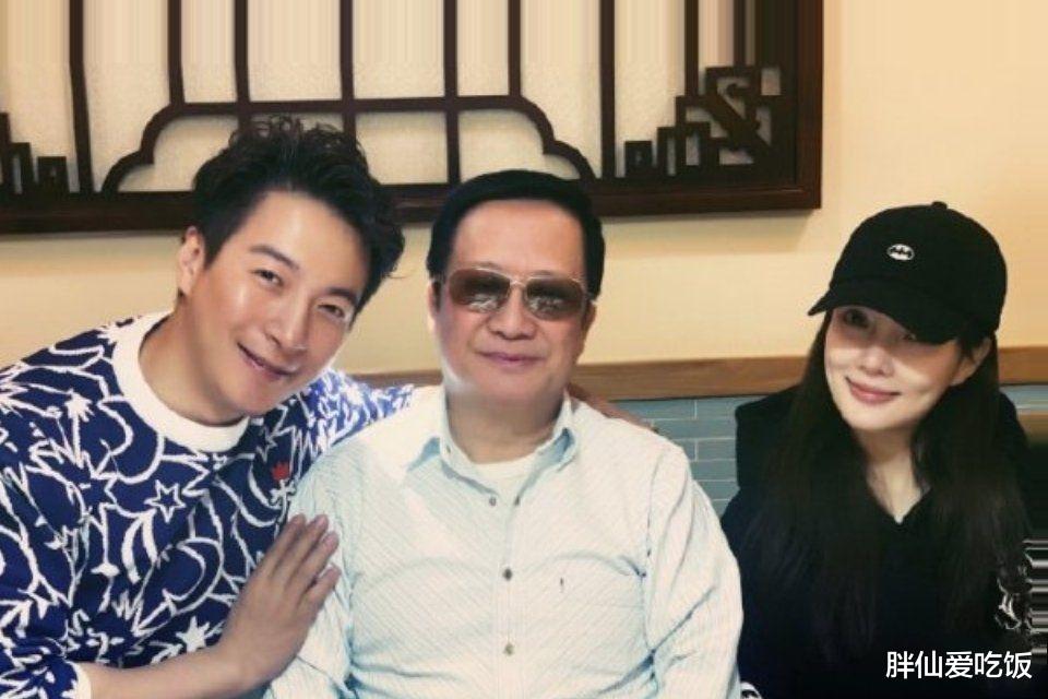 赵薇|李小璐穿“液体裙”热舞，“干弟弟”表示她今年会复出？