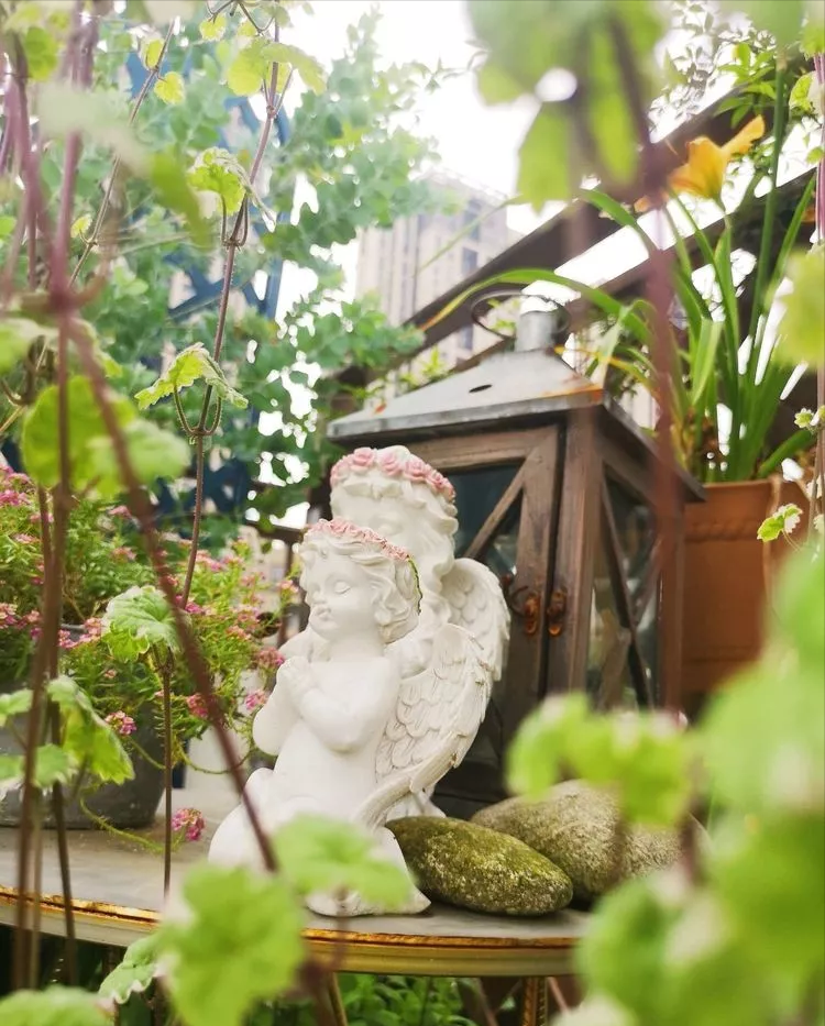 3年前，买了一栋顶楼带70㎡露台的房子，自己打造美美的休闲花园