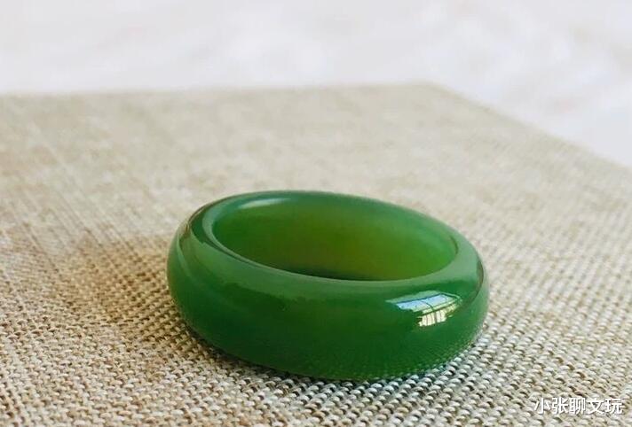 戒指|文玩手串玩腻了怎么办，还有文玩戒指等着你，盘玩乐趣也不错