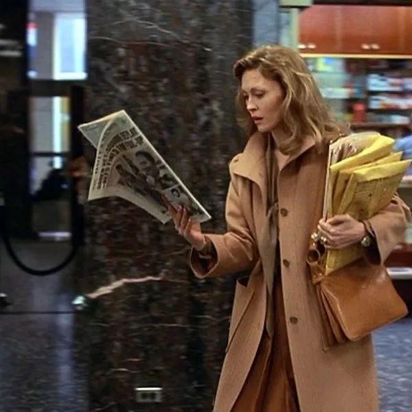 于时为伴 今年的秋装记得买它，气场强大风格多变，时髦高级！