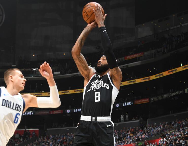 快船队|快船造7%奇迹逆转！卢帅弃用一人激活全队，鲍尔默1.28亿没白花