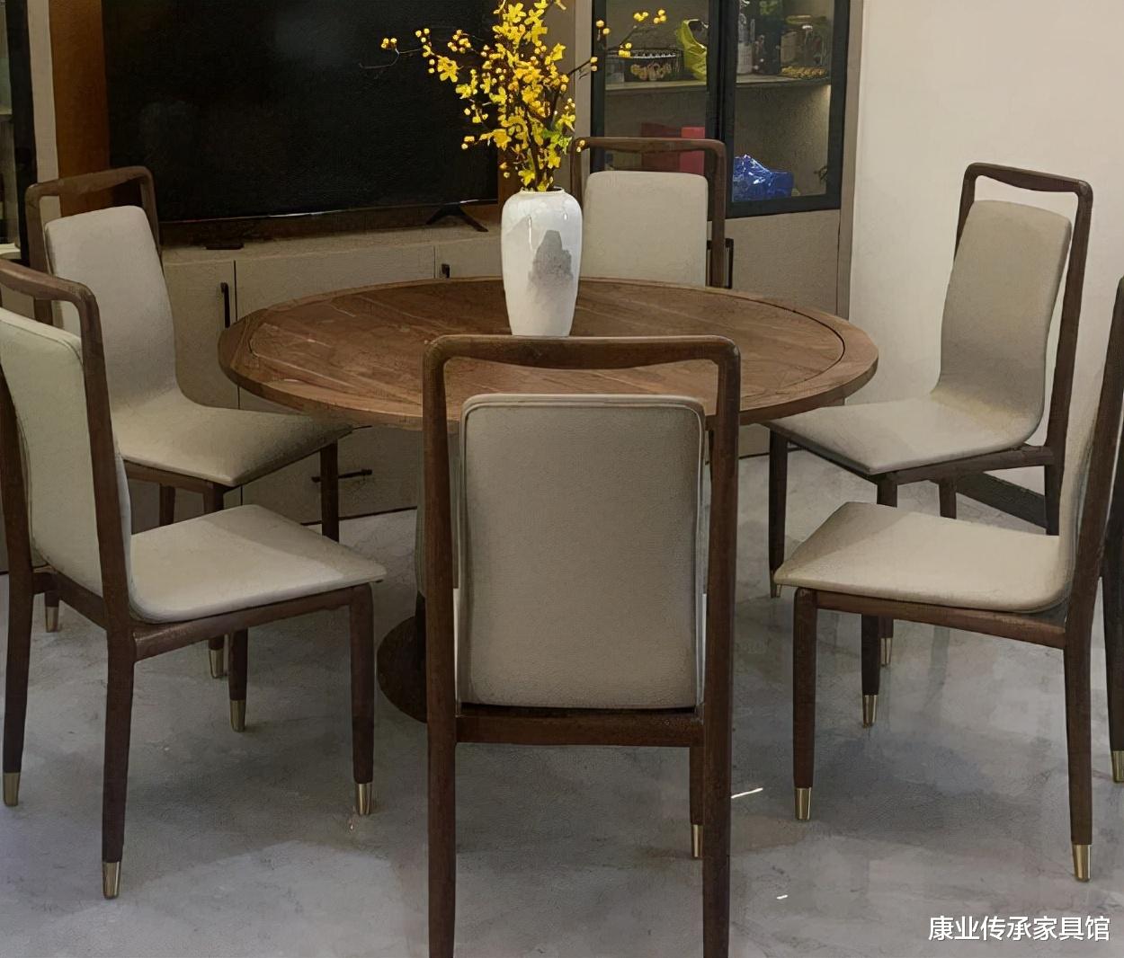 新中式风格装修效果图，空灵自然的东方美学，让生活更有韵味