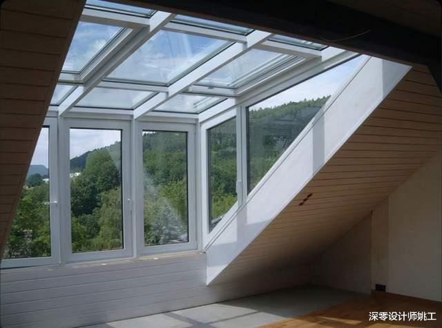 |住顶楼我会这样装,借斜坡外凸改成阳光房,室内一片通透敞亮