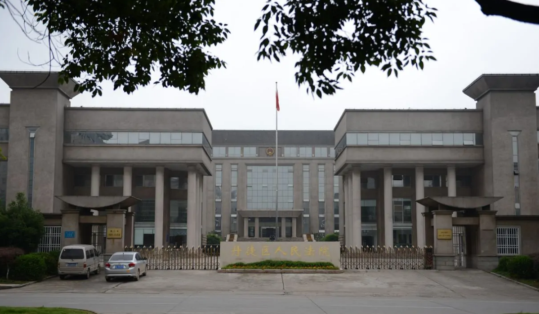 |男子酒后在鱼塘钓鱼溺亡,家属将菜馆告上法庭,索赔21万被驳回