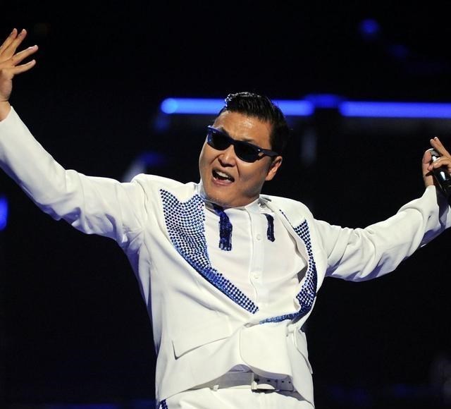 各抒己见 富三代歌星鸟叔,从火遍全球到“韩流之耻”,他究竟走错了哪步棋