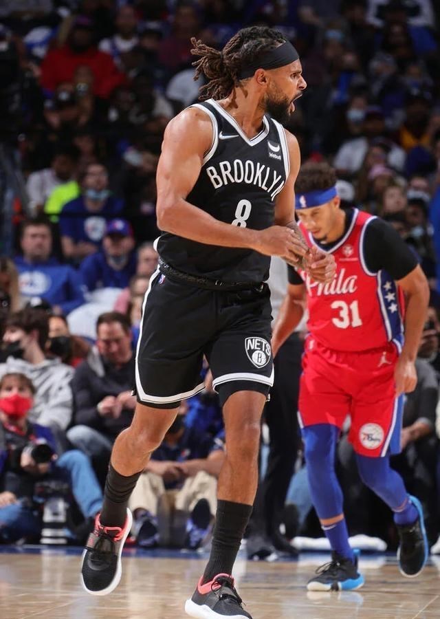 嘟小薯 3巨头72分，篮网超级逆转76人！KD哈登49+22，神塔归位！米神暴走