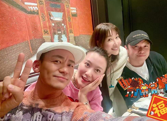 陈思诚|成龙谭晶大佬聚会,王宝强亲密揽女伴,陈思诚佟丽娅合体秀恩爱