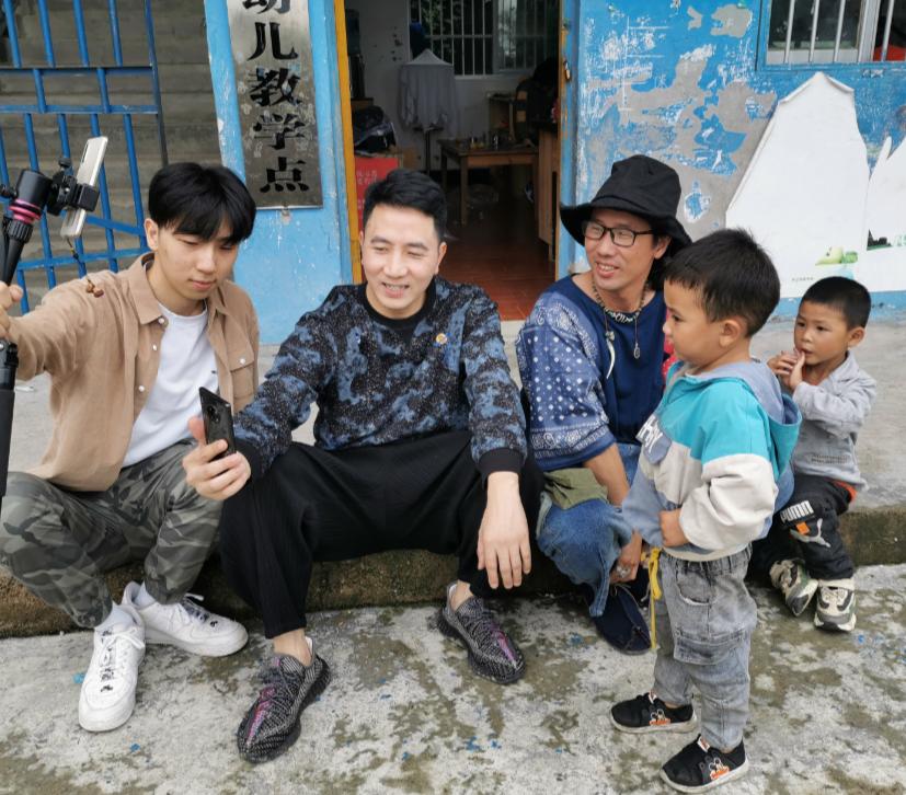 林生斌 疑似林生斌现任放飞自我，讽刺朱小贞是大妈，没本事管好自己男人