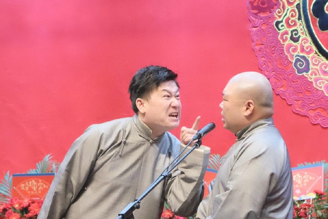 张鹤伦|张鹤伦15年终成角儿，郭德纲不给成名捷径，唯有努力艺压当行人