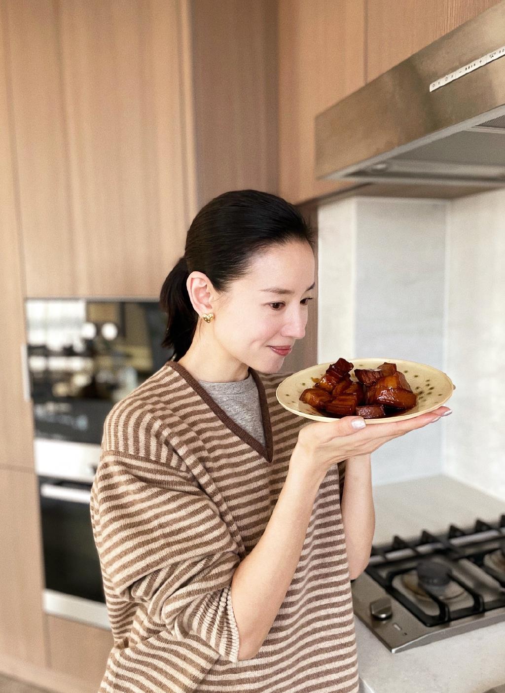 |从《金粉世家》到《您好！母亲大人》，董洁到底都经历了些什么