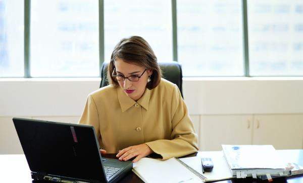 |在职场上，同事关系再好，也要守住“四种规矩”