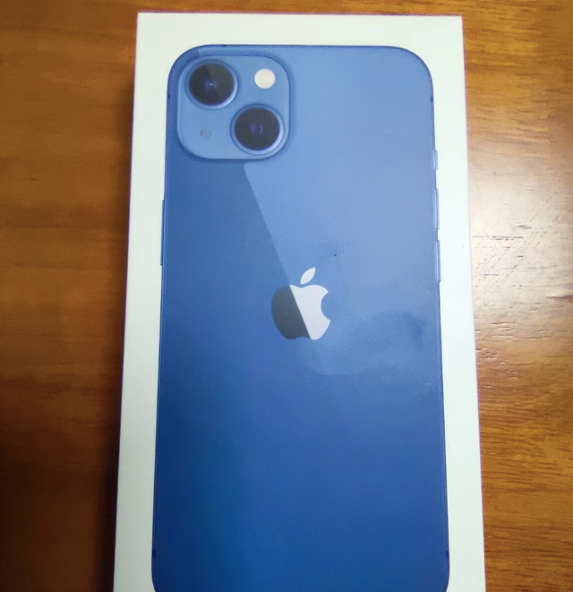 相机|粉丝5400入手全新iPhone13，果然13香！
