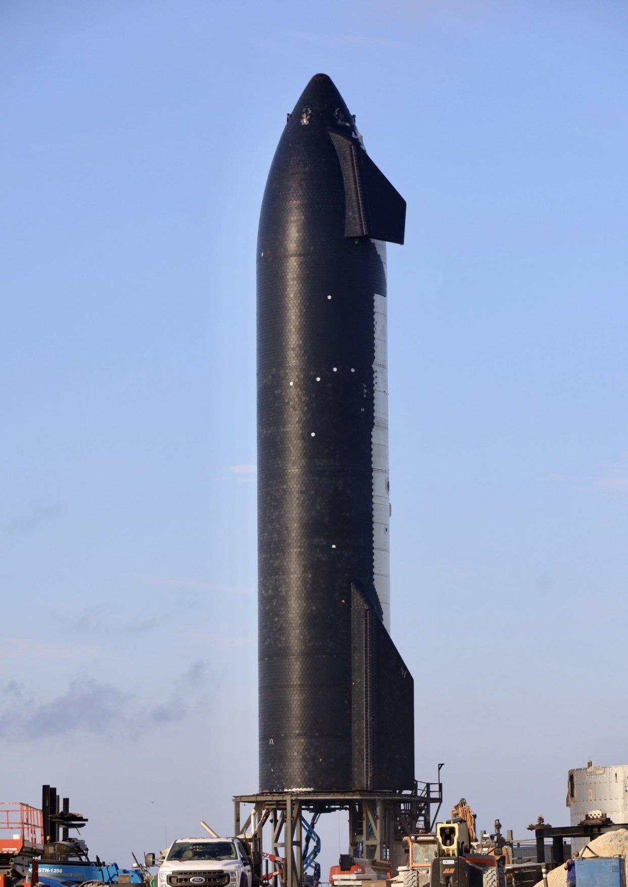马斯克表示,如果一切顺利,SpaceX计划在下个月发射“星际飞船”