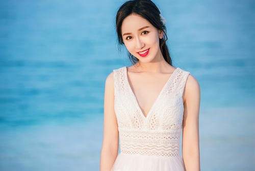 娄艺潇|收视女王，因整容变样当网红，今汉服出席红毯，推广国风好评如潮