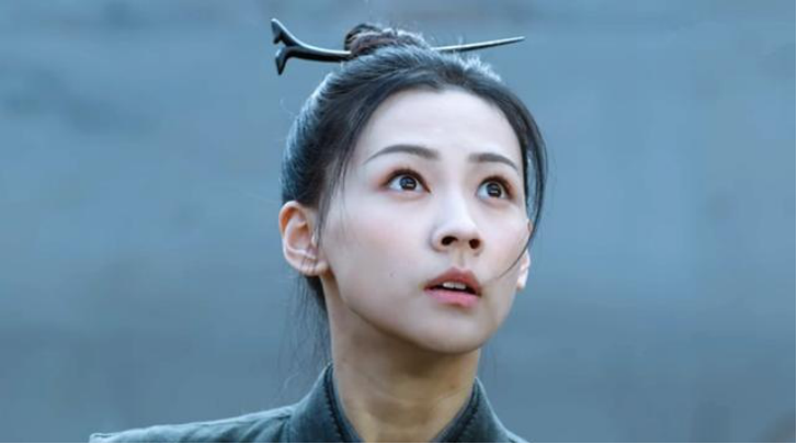 杀死福顺|长相平凡不是你的错，但演女主只会“站桩”，就别怪女配抢风头了